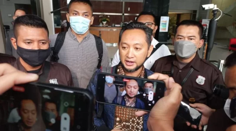 mantan Kepala Bea Cukai Makassar Andhi Pramono sebagai tersangka tindak pidana pencucian uang (TPPU).