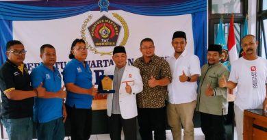 Bakal Calon Wali Kota Bekasi Silaturahmi ke PWI Bekasi