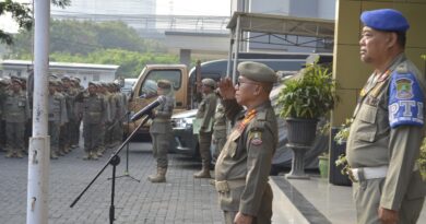 Viral, Oknum Satpol PP Kota Bekasi Diduga “Minta Setoran” ke Pedagang Kali Lima