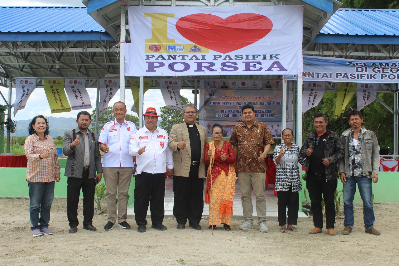 Geowisata Pantai Pasifik Porsea Kabupaten Toba Diresmikan