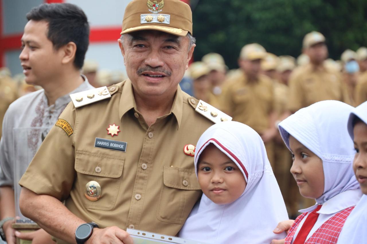 Wakil Wali Kota Bekasi Harris Bobihoe Pimpin Apel dan Lepas Paskibraka ke Tingkat Nasional dan Provinsi