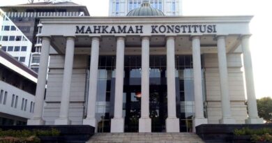 Legalitas Konsesi PT Toba Pulp Lestari