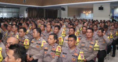 pengarahan Kapolda Metro Jaya kepada 907 personel Bhabinkamtibmas, dengan tema “Jaga Jakarta, Kita Ciptakan Rasa Aman dan Nyaman di Lingkungan Kita” di Balai Pertemuan Polda Metro Jaya (BPMJ), Rabu (29/10/2025)