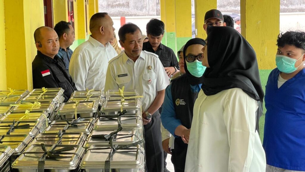 Kadisdik Kota Bekasi Drs. Alexander Zulkarnain