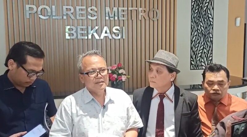 Yudi Hermawan selaku Direktur CV CUN didampingi tim kuasa hukumnya