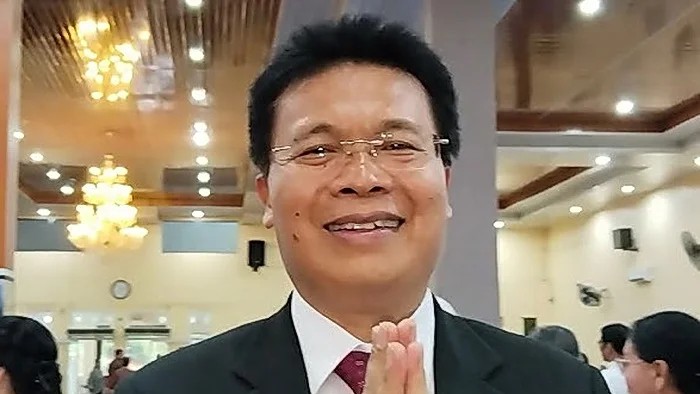 Ephorus HKBP, Pdt. Dr. Victor Tinambunan MST