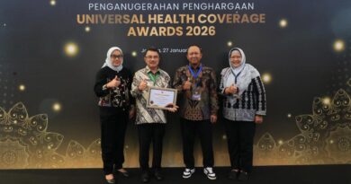 Wakil Wali Kota Bekasi, Dr.Abdul Harris Bobihoe,