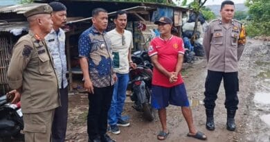 Lurah Cikiwul Tertibkan Sampah Liar di Wilayahnya