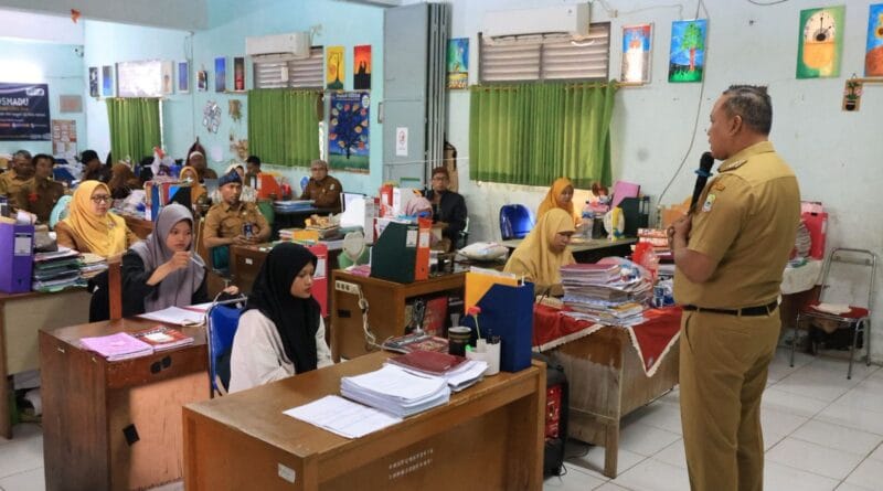 Geger Video Porno Terkirim ke Murid SMP 52 Kota Bekasi