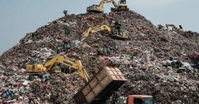 Tragedi Longsor TPST Bantargebang, Menteri LH Sinyalkan Proses Pidana