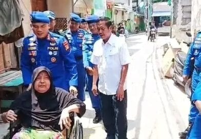 Ditpolairud Polda Metro Jaya Salurkan Kursi Roda untuk Warga Penderita Stroke