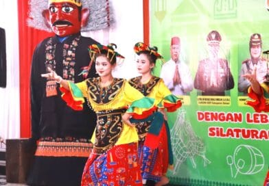 Plt Bupati Bekasi Asep Surya Atmaja Dorong Pelestarian Budaya Lewat Lebaran Bekasi