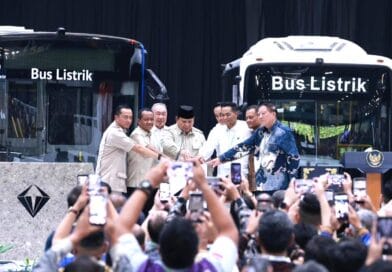 Presiden Prabowo Subianto Resmikan Pabrik Kendaraan Listrik Milik PT VKTR Sakti Industries
