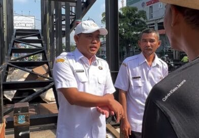 Serap Aspirasi Warga, Kabid PRJT DBMSDA Kota Bekasi Tinjau JPO Stasiun Bekasi
