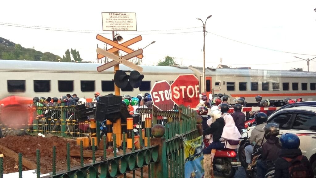 Flyover Telaga Asih dan Underpass Lemahabang