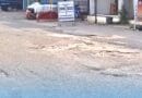 Gapura Dukuh Zamrud Mewah: Jalan Lingkungan Banyak Rusak