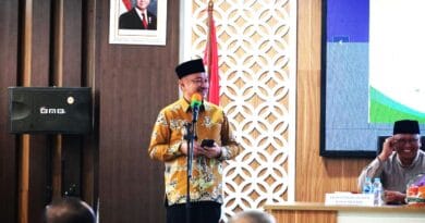Harris Bobihoe Ajak Camat dan Lurah Perkuat Kerukunan serta Harmoni Sosial