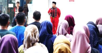Perkuat SDM Kesehatan, RSUD Jatisampurna Serahkan SK kepada 54 PPPK Paruh Waktu