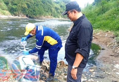 DLH Kota Bekasi Investigasi Dugaan Pencemaran Kali Bekasi