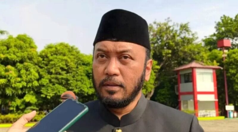 Tri Adhianto Lantik Chondro Wibhowo sebagai Kadisdik Kota Bekasi