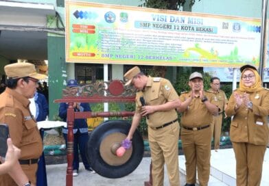 LP2KP Soroti Penggunaan Materai Saat Daftar Ulang di SMAN 12 Kota Bekasi