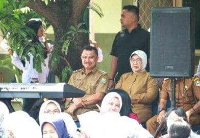 Harris Bobihoe Hadiri MPLS SMAN 10 Bekasi, Tekankan Pembentukan Karakter Siswa