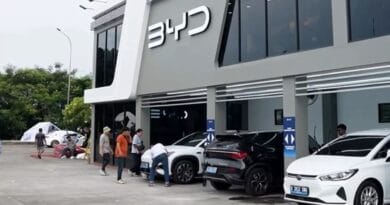 Pabrik BYD Resmi Beroperasi di Subang
