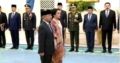 Suahasil Nazara Resmi Jadi Menkeu, Gantikan Purbaya Yudhi Sadewa