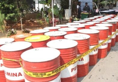 Polisi Bongkar Produksi Oli Palsu di Cengkareng