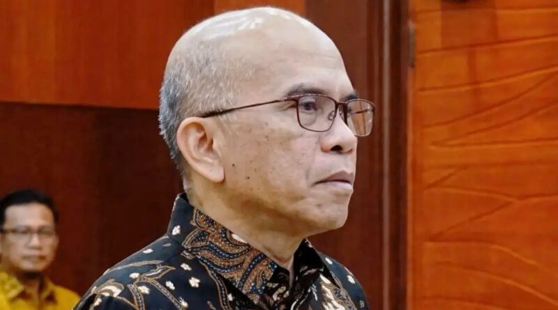 Menkeu Suahasil Copot Sekjen Robert Leonard Marbun