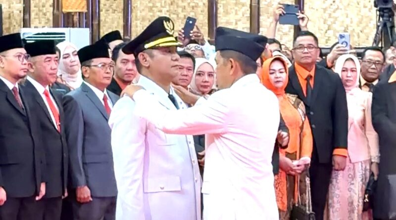 dr. Asep Surya Atmaja Resmi Dilantik Jadi Bupati Bekasi